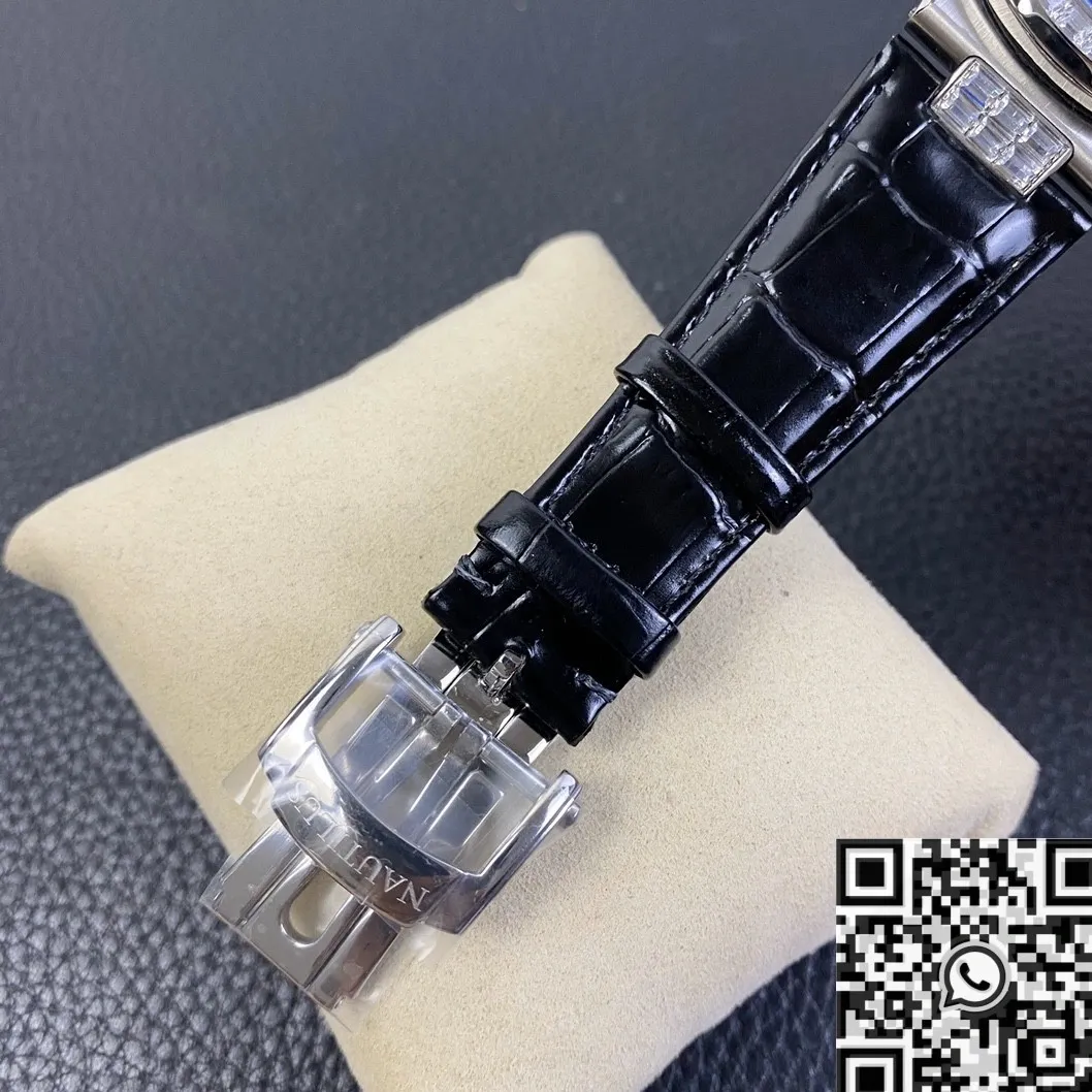 Unisex Patek Philippe Nautilus 5724 Diamond Bezel Watch GR Factory 818