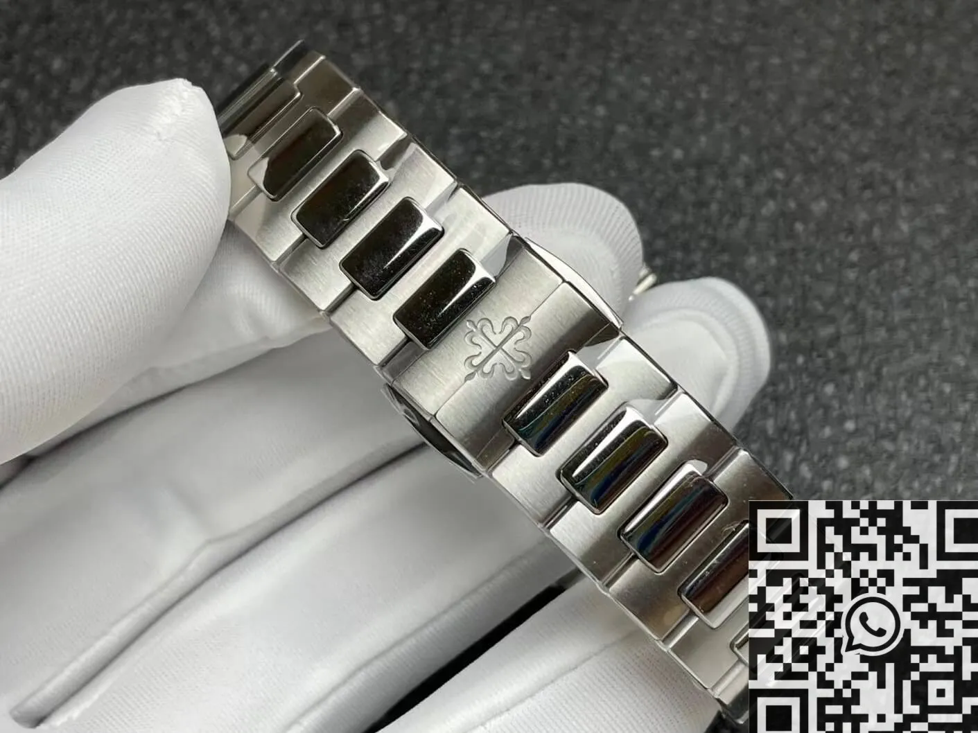 SunProtective Patek Philippe Nautilus 7118 1A-001 Blue Dial 3K Factory 1966