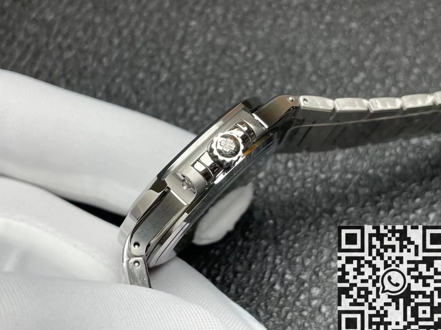SoftTouch Patek Philippe Nautilus 7118 1A-011 Smoke Gray Dial 3K Factory 1967