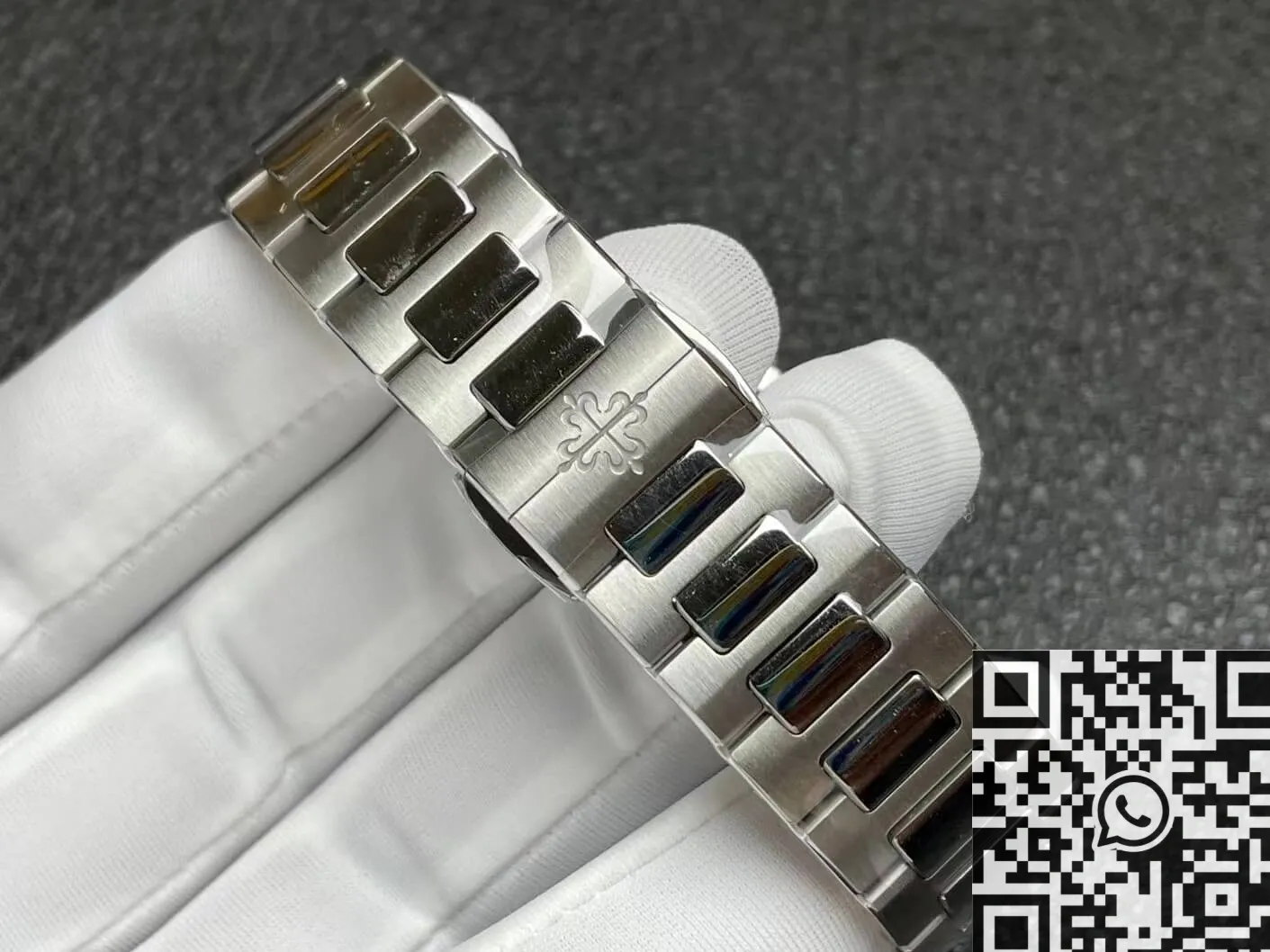 SoftTouch Patek Philippe Nautilus 7118 1A-011 Smoke Gray Dial 3K Factory 1967