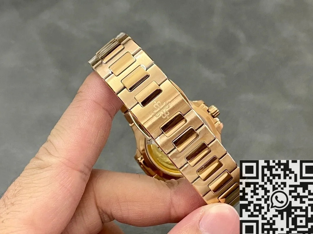 Wishbiz Ru UrbanStyle Patek Philippe Nautilus 7118 1R-001 White Dial 3K Factory 1971