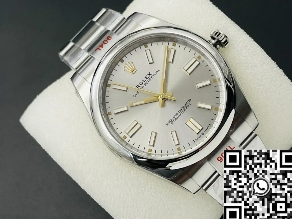 Rolex Oyster Perpetual M124300-0001 Silver Dial Size 41mm Watch EW Factory UrbanChic 2808