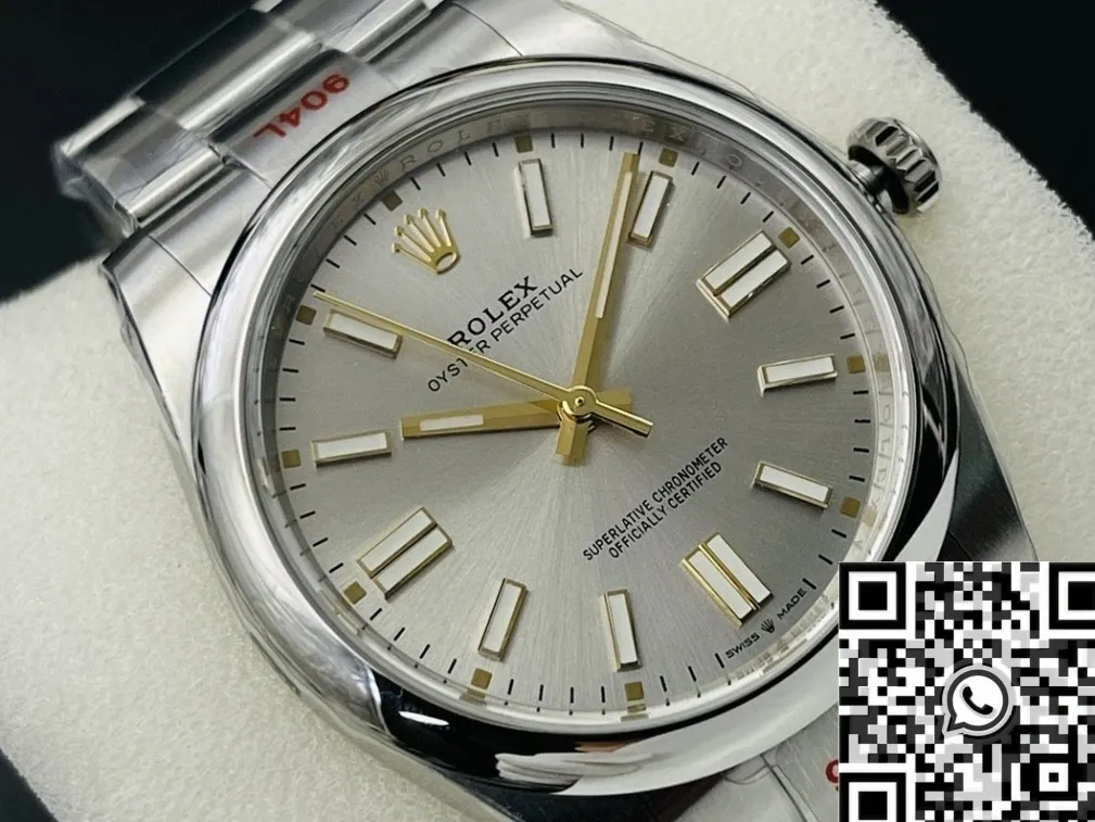 Rolex Oyster Perpetual M124300-0001 Silver Dial Size 41mm Watch EW Factory UrbanChic 2808