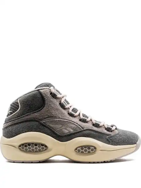 hype Reebok Question Mid "Grey Suede" sneakers 