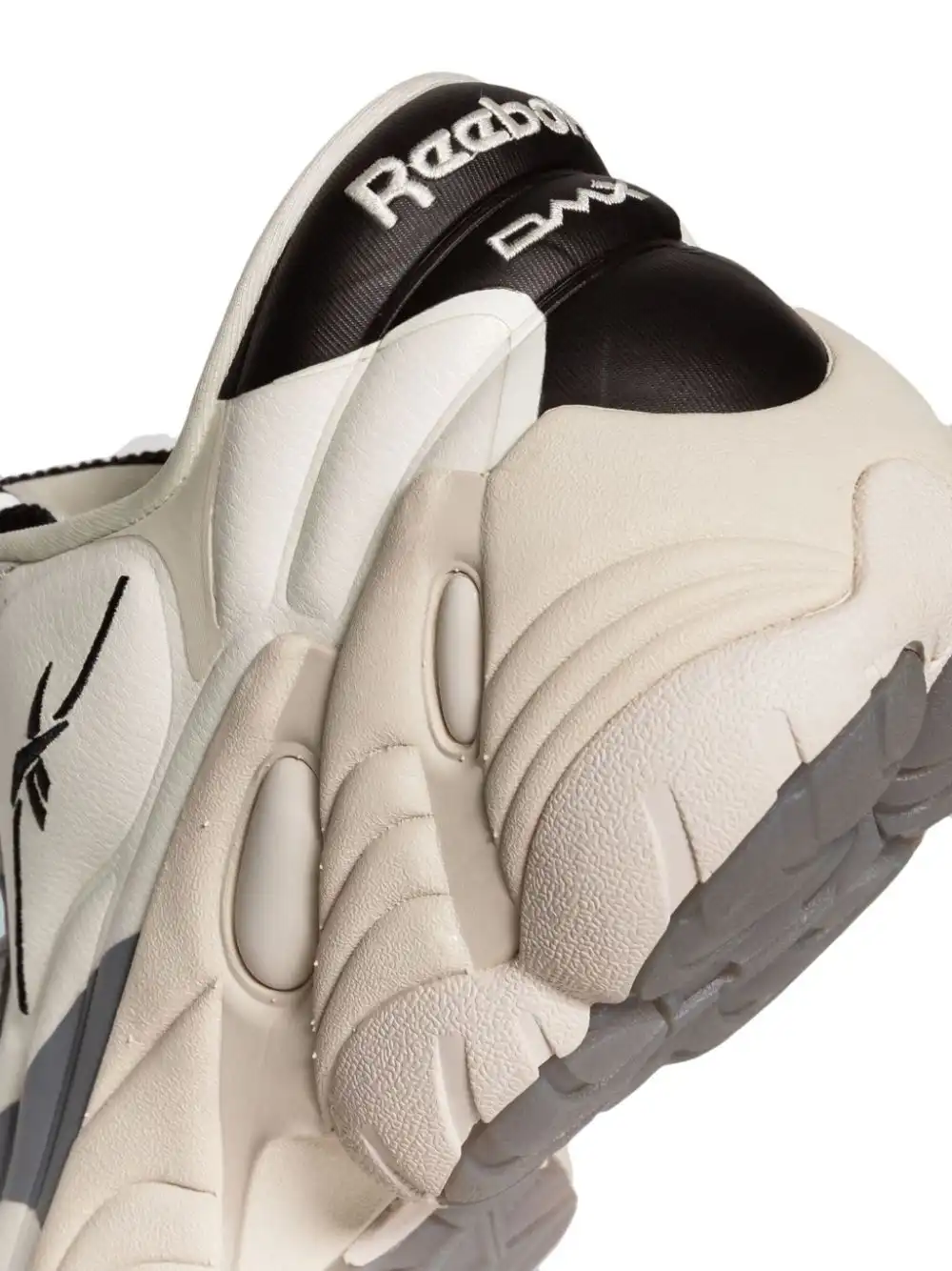 hype Reebok LTD DMX Run 6 logo-embroidered sneakers  