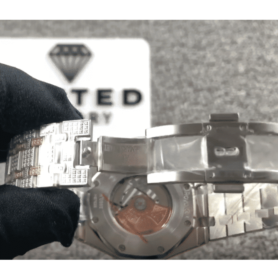 AP Royal Oak Iced Out Two-Tone 15400SR.OO.1220SR.01 Master Replica 1: Comfortable 17