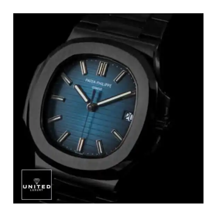 Elegant Patek Philippe Nautilus 5711 1A-010 “Black Dial” High-End Replica 1: 413