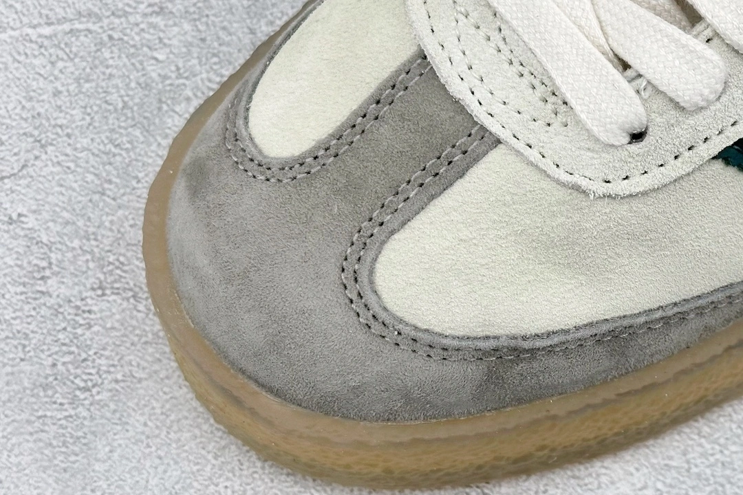 Flying pig-- 14i41s IE4032 KITH x Clarks x AD Originals 8th Street Samba item: E-X000L2417B