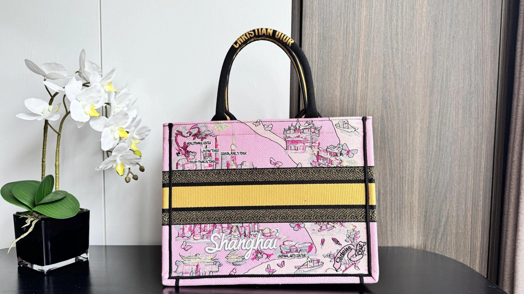 MOMO-- 4ior M1296ZEJI-M20E high quality version Book Tote embroidery item:E-B000I0726