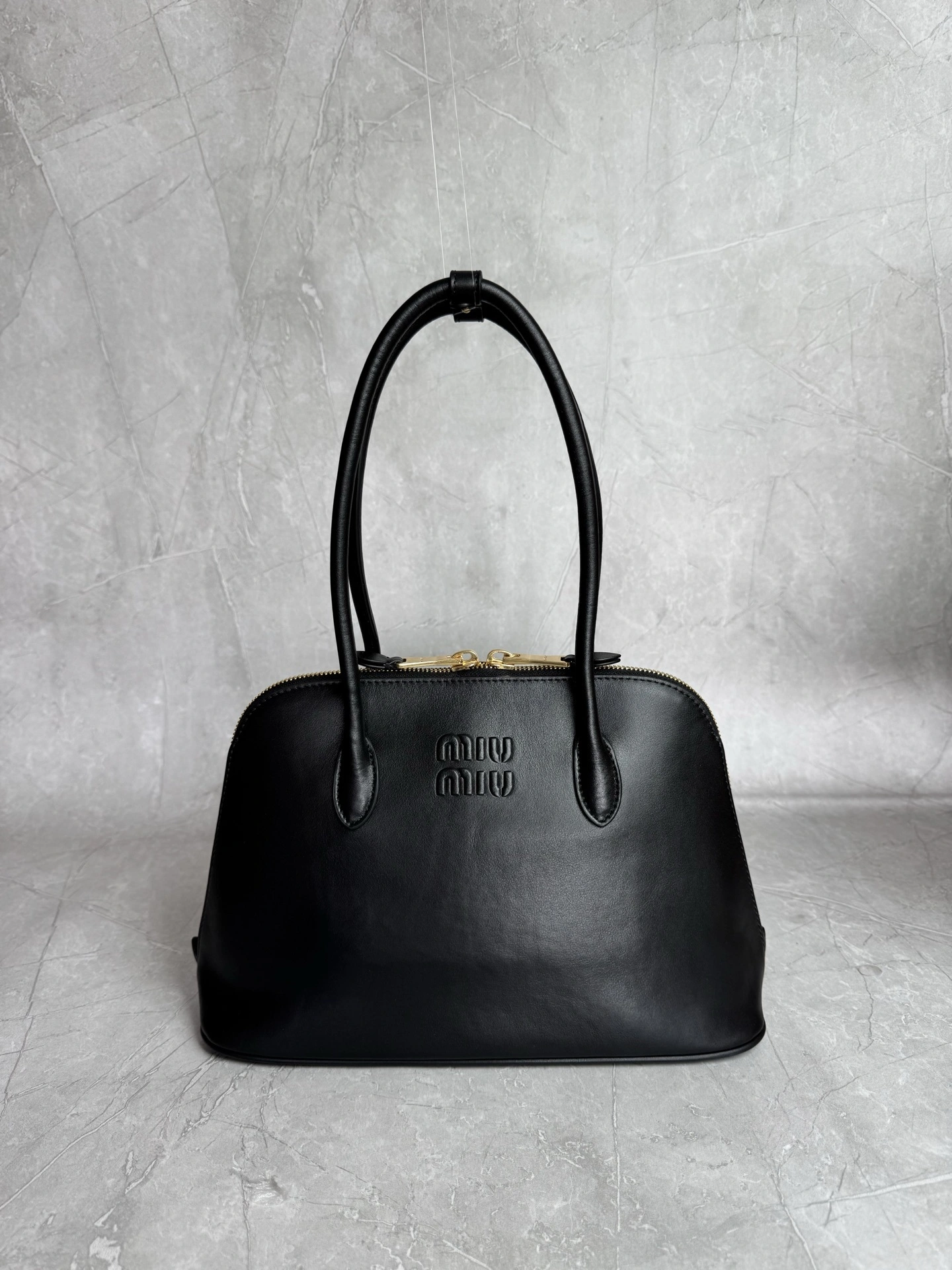 MOMO-- 7iu7iu 5BA289_2CRM_F0002_V_OOO high quality version Calfskin item:E-B000L1618T