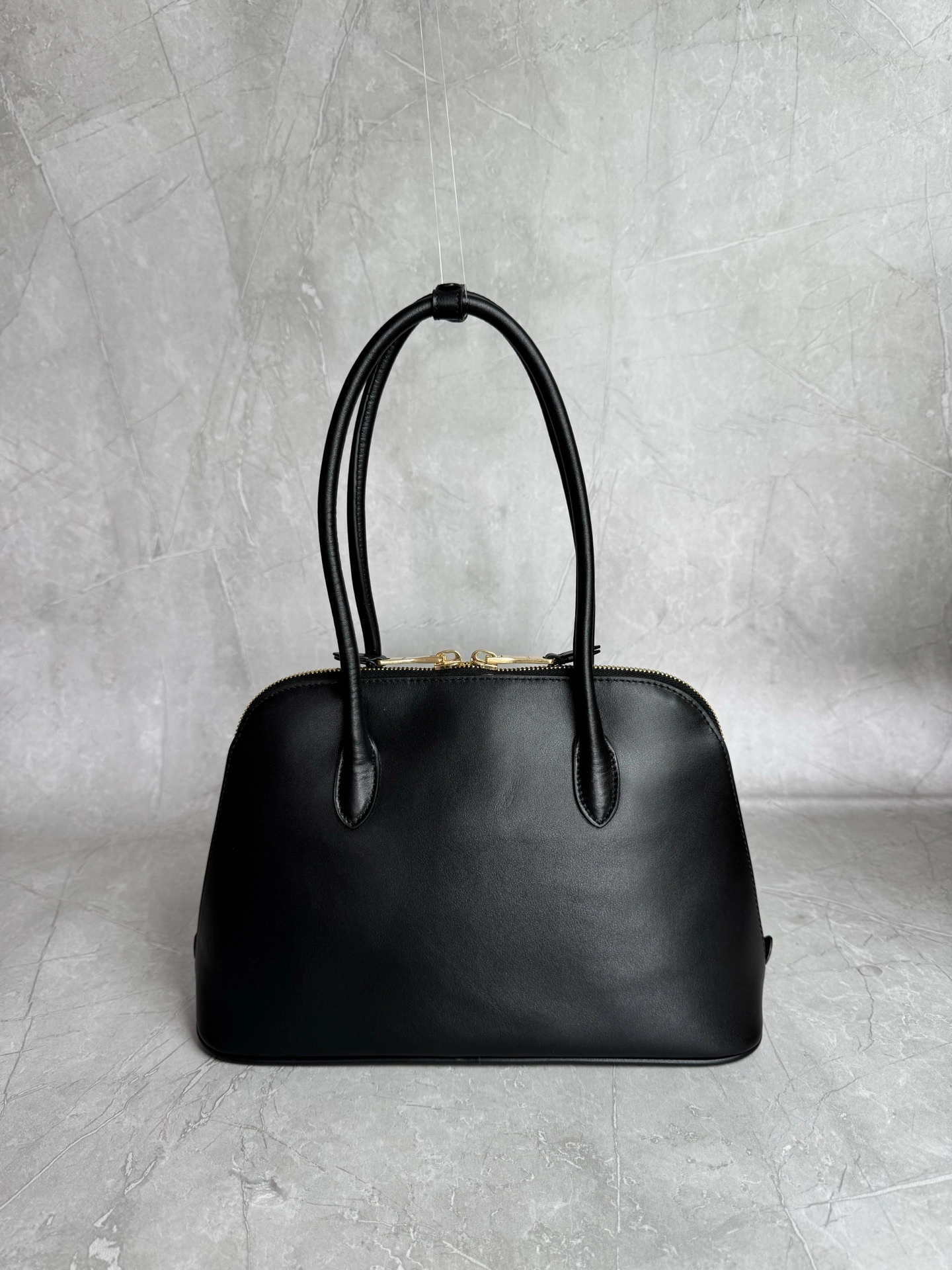 MOMO-- 7iu7iu 5BA289_2CRM_F0002_V_OOO high quality version Calfskin item:E-B000L1618T