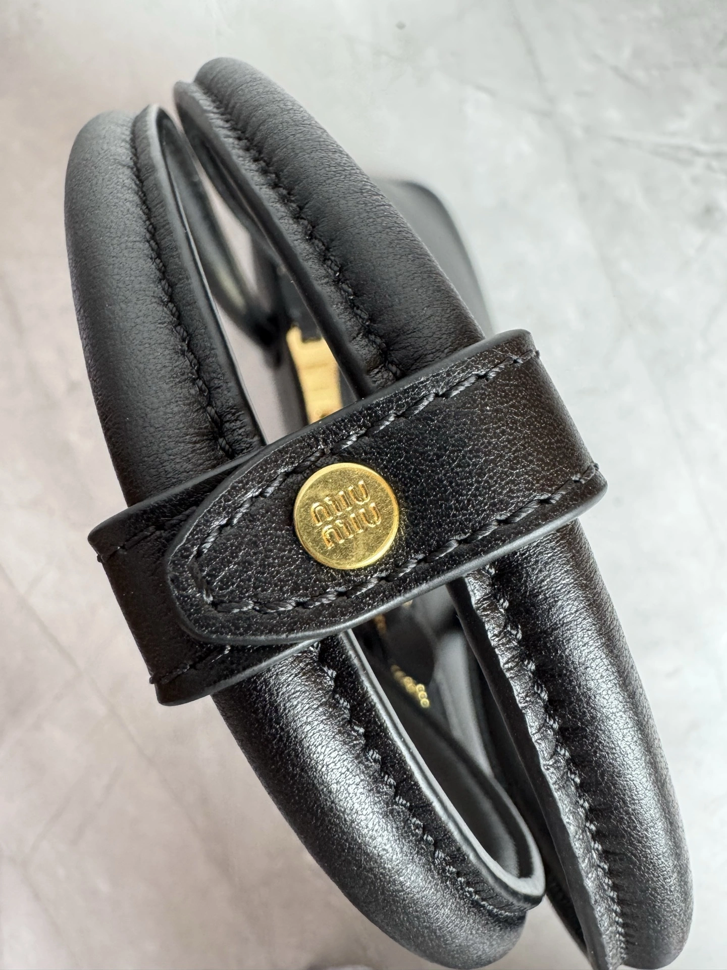 MOMO-- 7iu7iu 5BA289_2CRM_F0002_V_OOO high quality version Calfskin item:E-B000L1618T