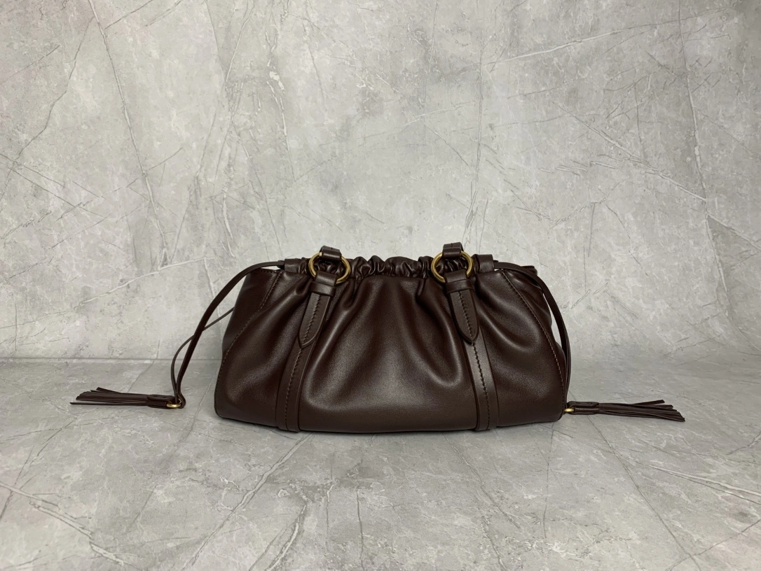 MOMO-- 7iu7iu 5BG306_2CSW_F0NBL_V_OOO high quality version sheepskin item:E-B000A1258