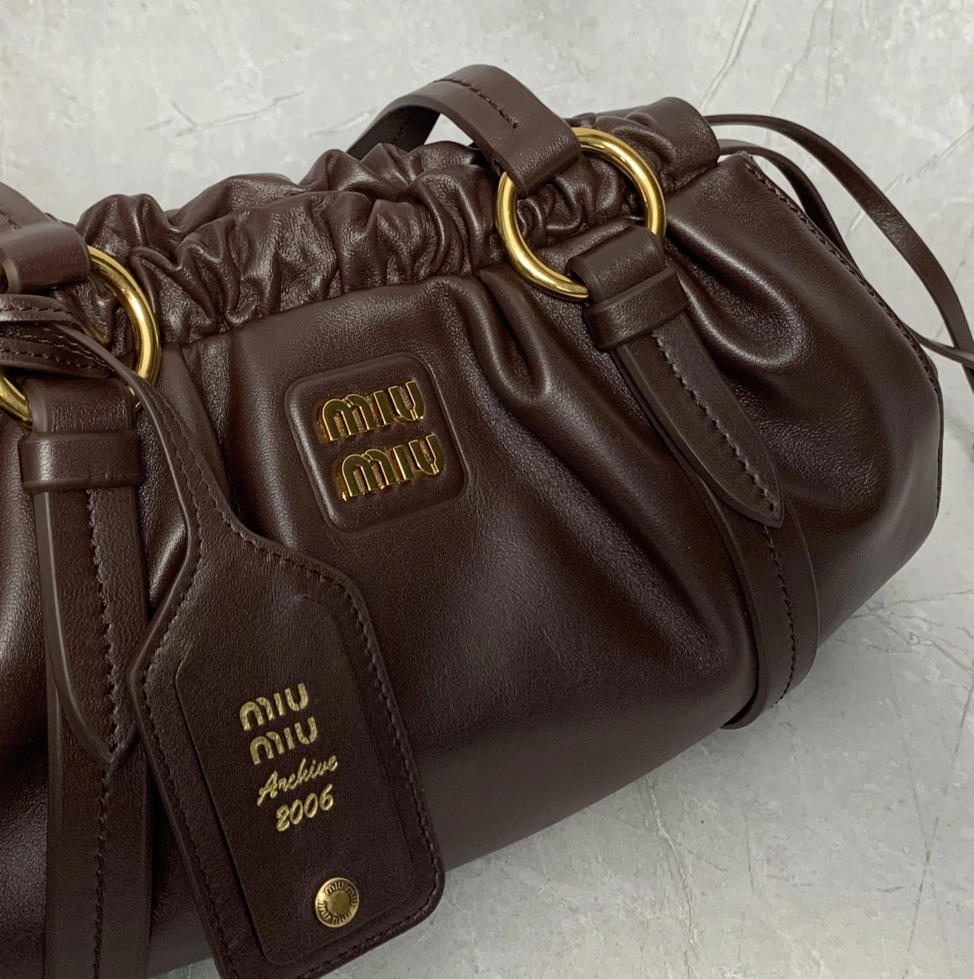 MOMO-- 7iu7iu 5BG306_2CSW_F0NBL_V_OOO high quality version sheepskin item:E-B000A1258