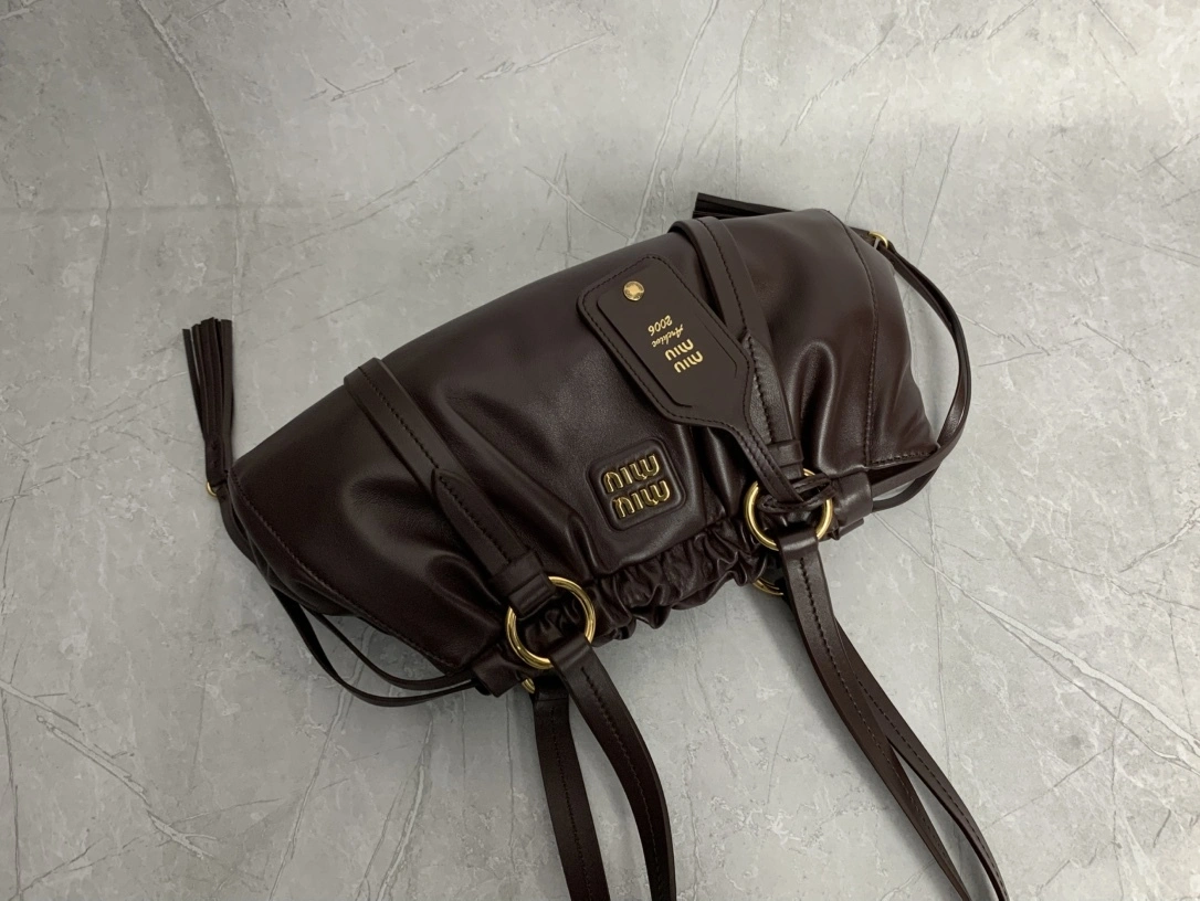 MOMO-- 7iu7iu 5BG306_2CSW_F0NBL_V_OOO high quality version sheepskin item:E-B000A1258