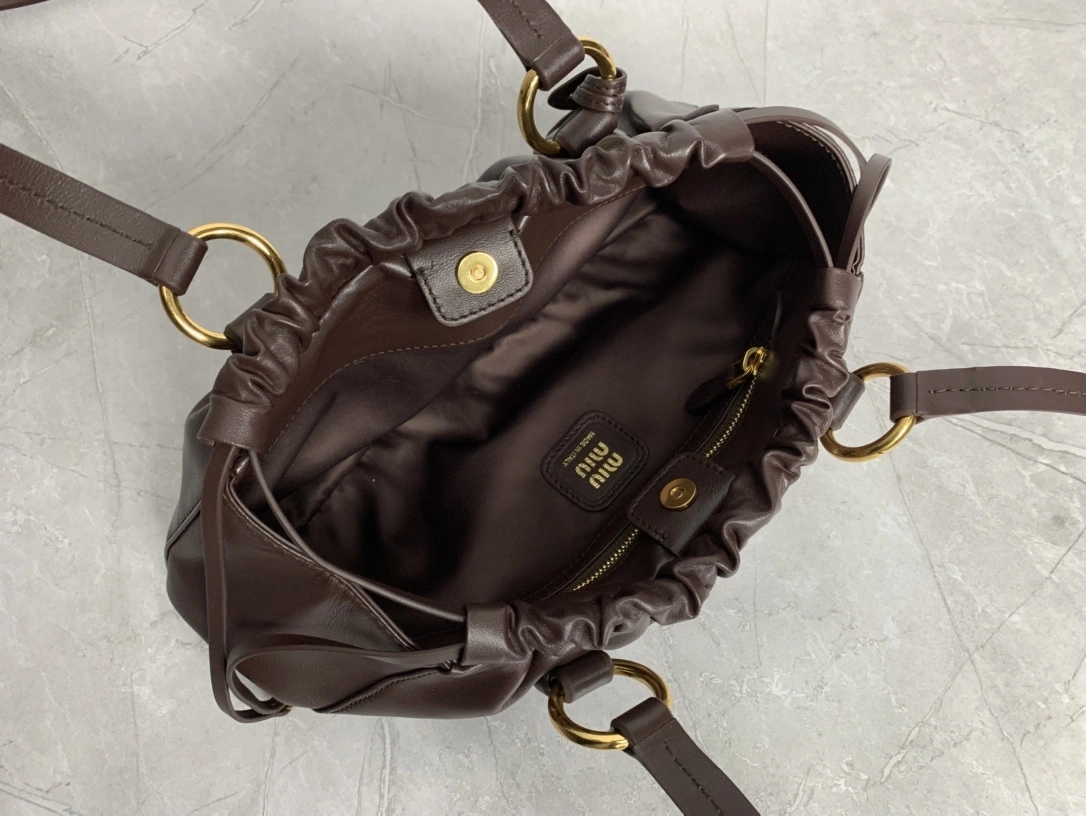 MOMO-- 7iu7iu 5BG306_2CSW_F0NBL_V_OOO high quality version sheepskin item:E-B000A1258
