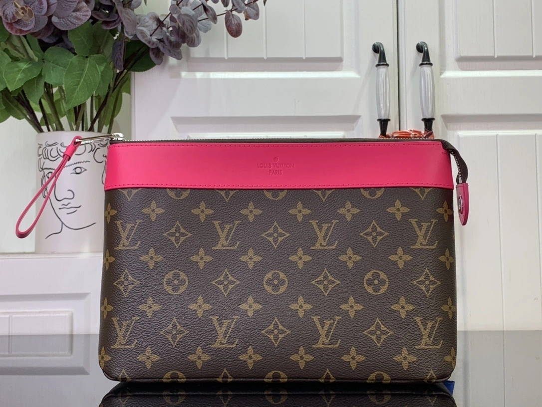 MOMO-- 8V M13356 high quality version Pochette Voyage Souple cowhide item:E-B063C0231
