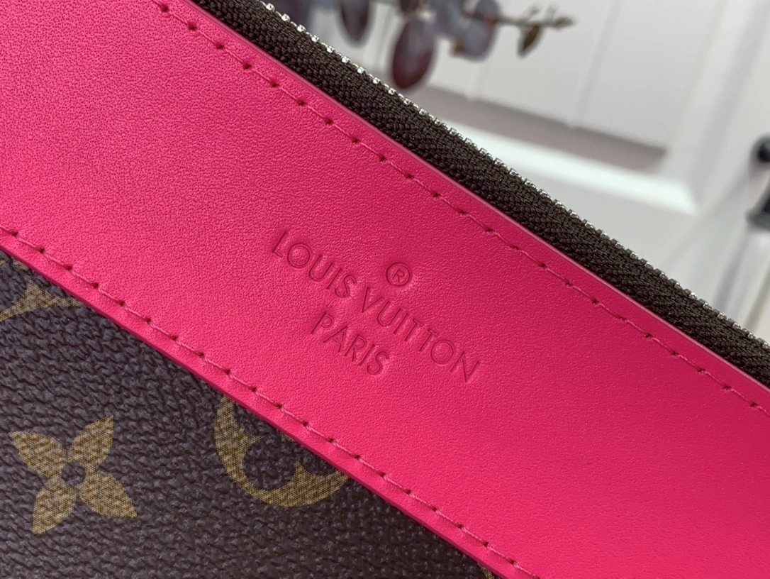 MOMO-- 8V M13356 high quality version Pochette Voyage Souple cowhide item:E-B063C0231