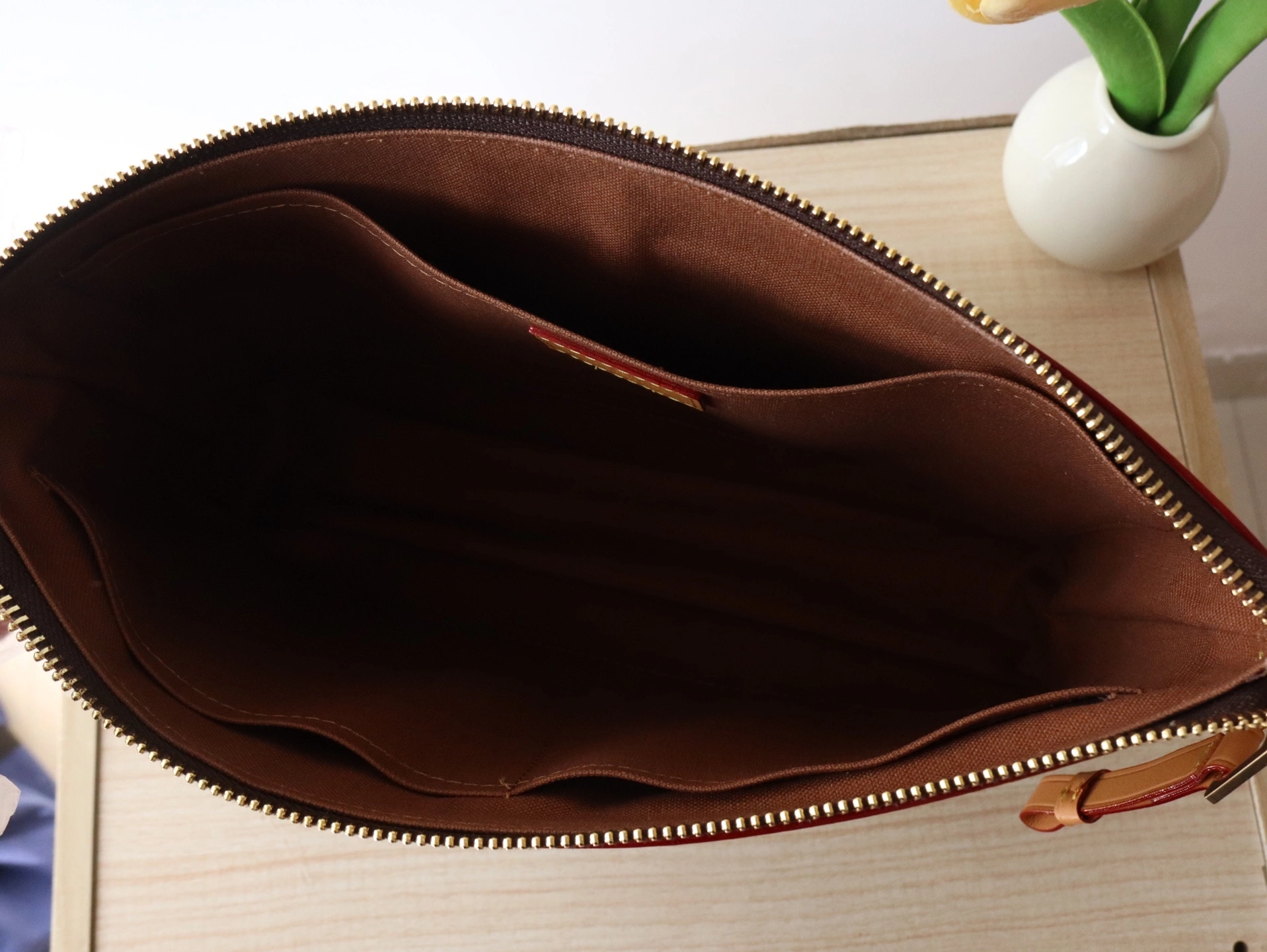 MOMO-- 8V M14057 high quality version Pochette Voyage Souple cowhide item:E-B000C0234