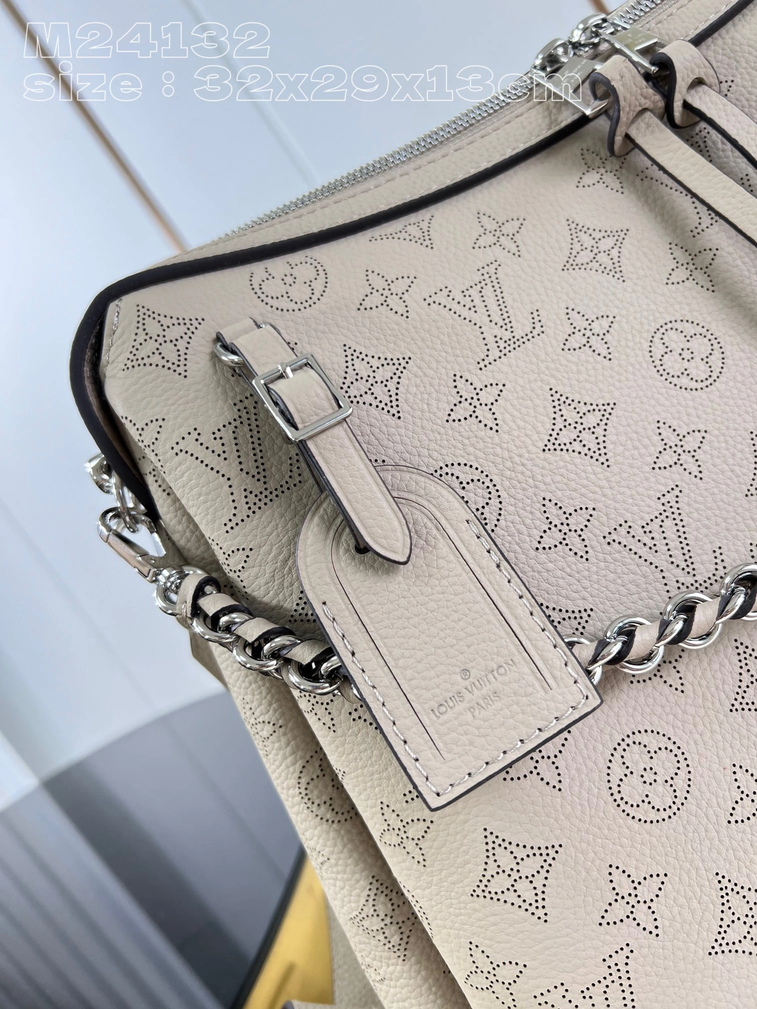 MOMO-- 8V M24133 high quality version Mahina Hand It All MM Calfskin item:E-B000C0529