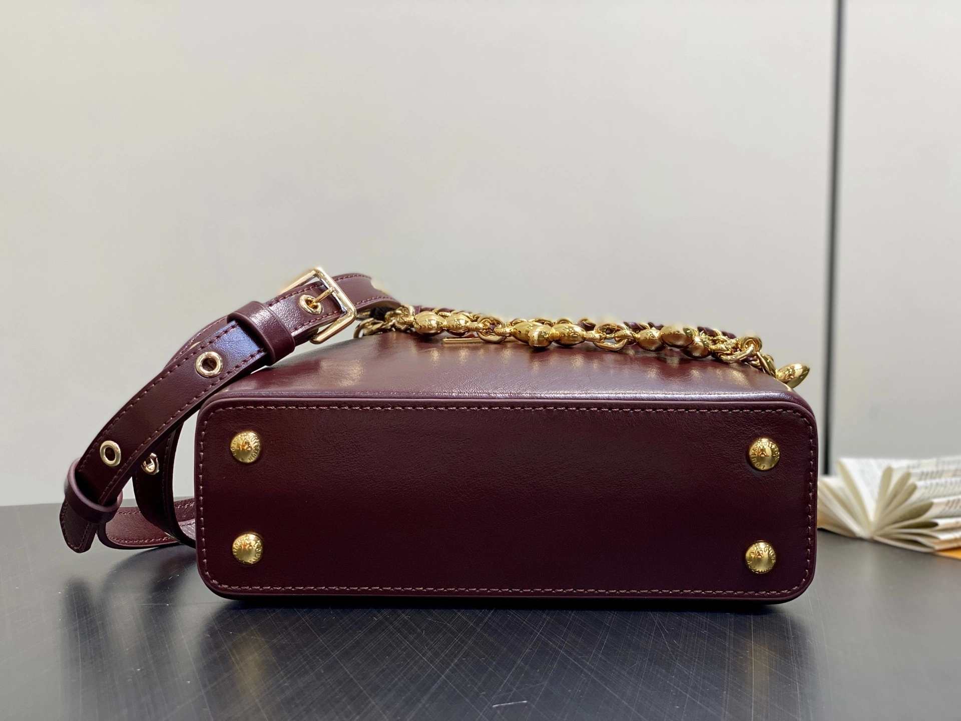 MOMO-- 8V M25473 high quality version Capucines East-West waxed skin item:E-B000K1812