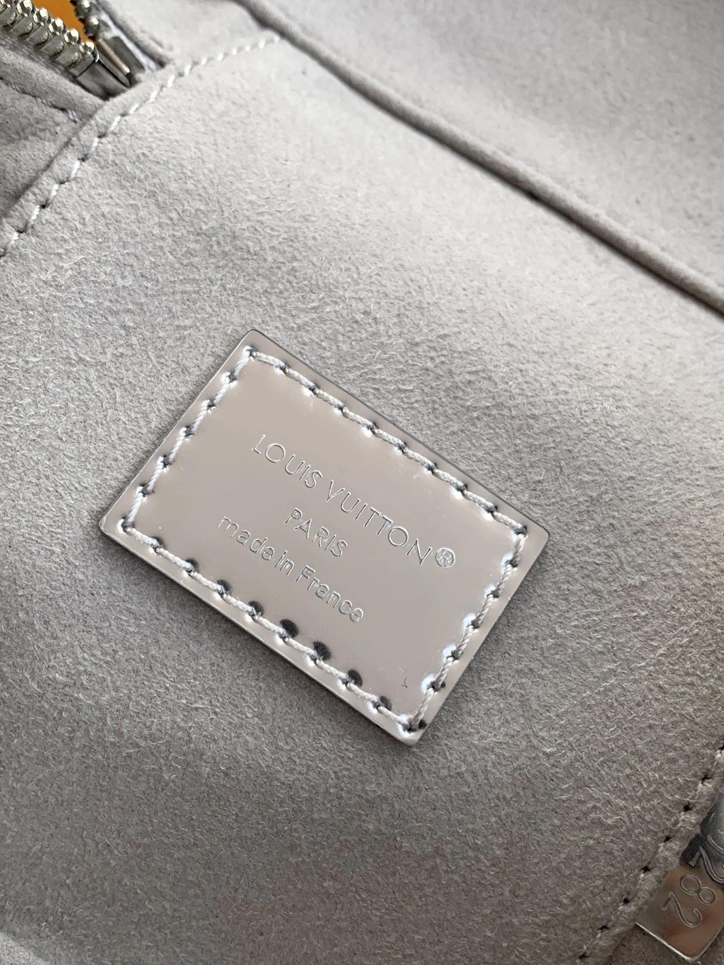 MOMO-- 8V M26097 high quality version Vanity Chain Pouch Ski cowhide item:F-B574A0901