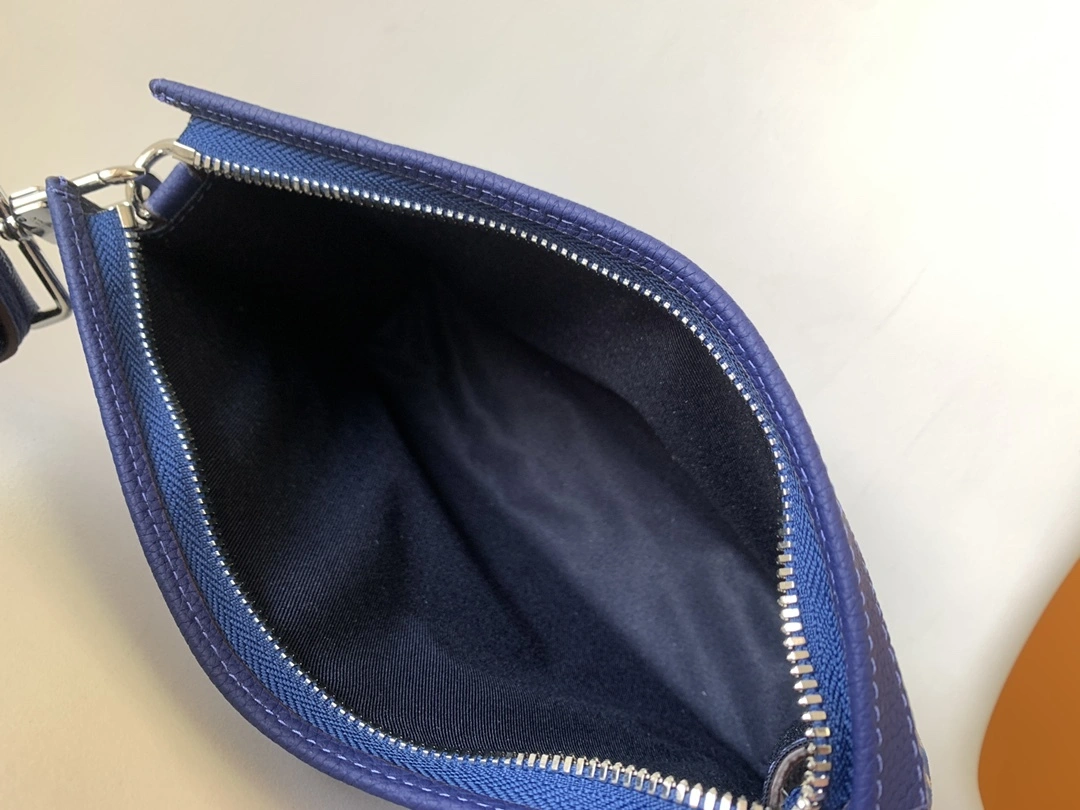 MOMO-- 8V M81431 high quality version Gaston Wearable Wallet cowhide item:E-B330C0235