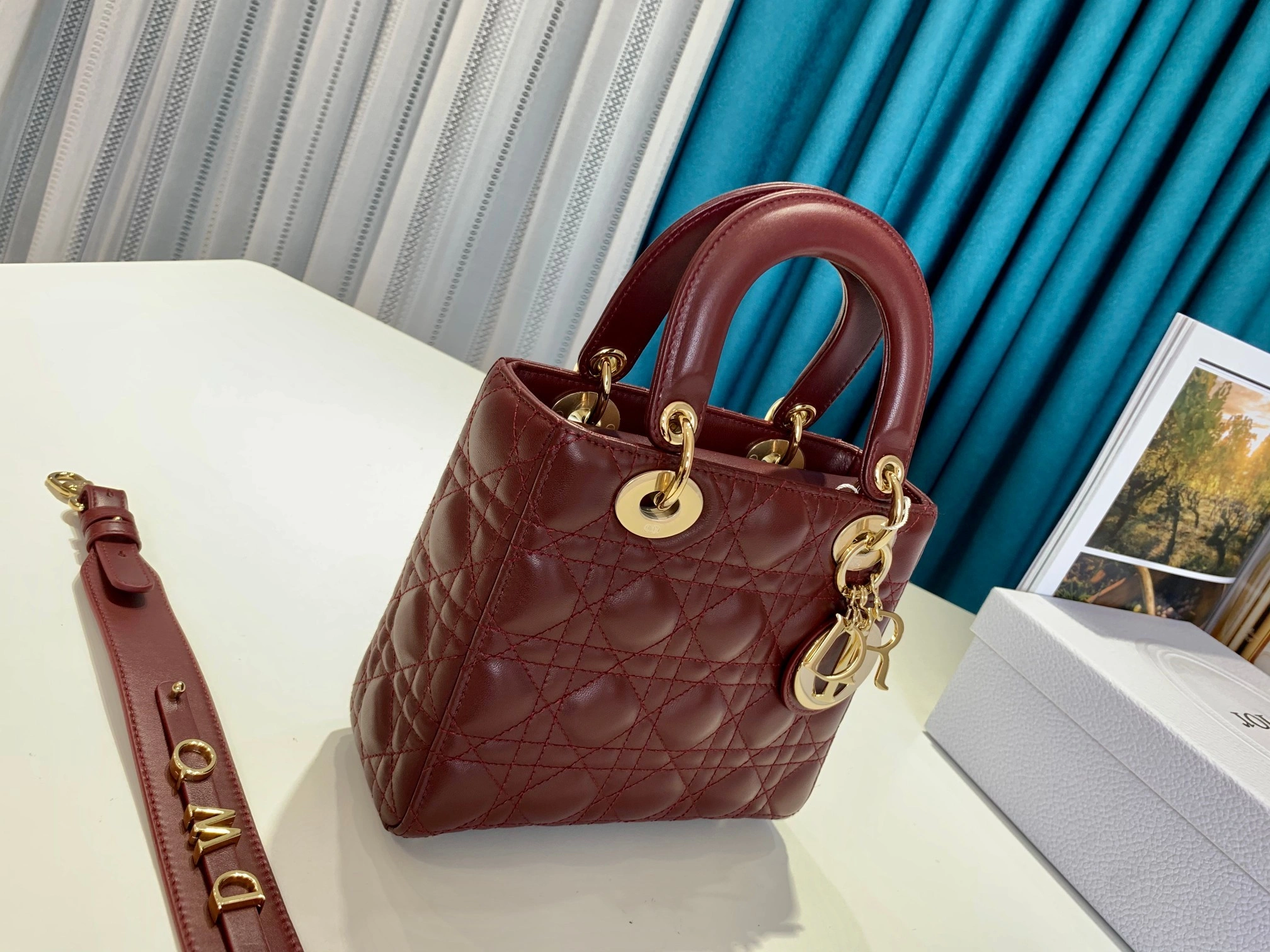 Custombag-- M0538OCE-M56R lady high quality version Podor red Gold buckle item：C-B803D0727