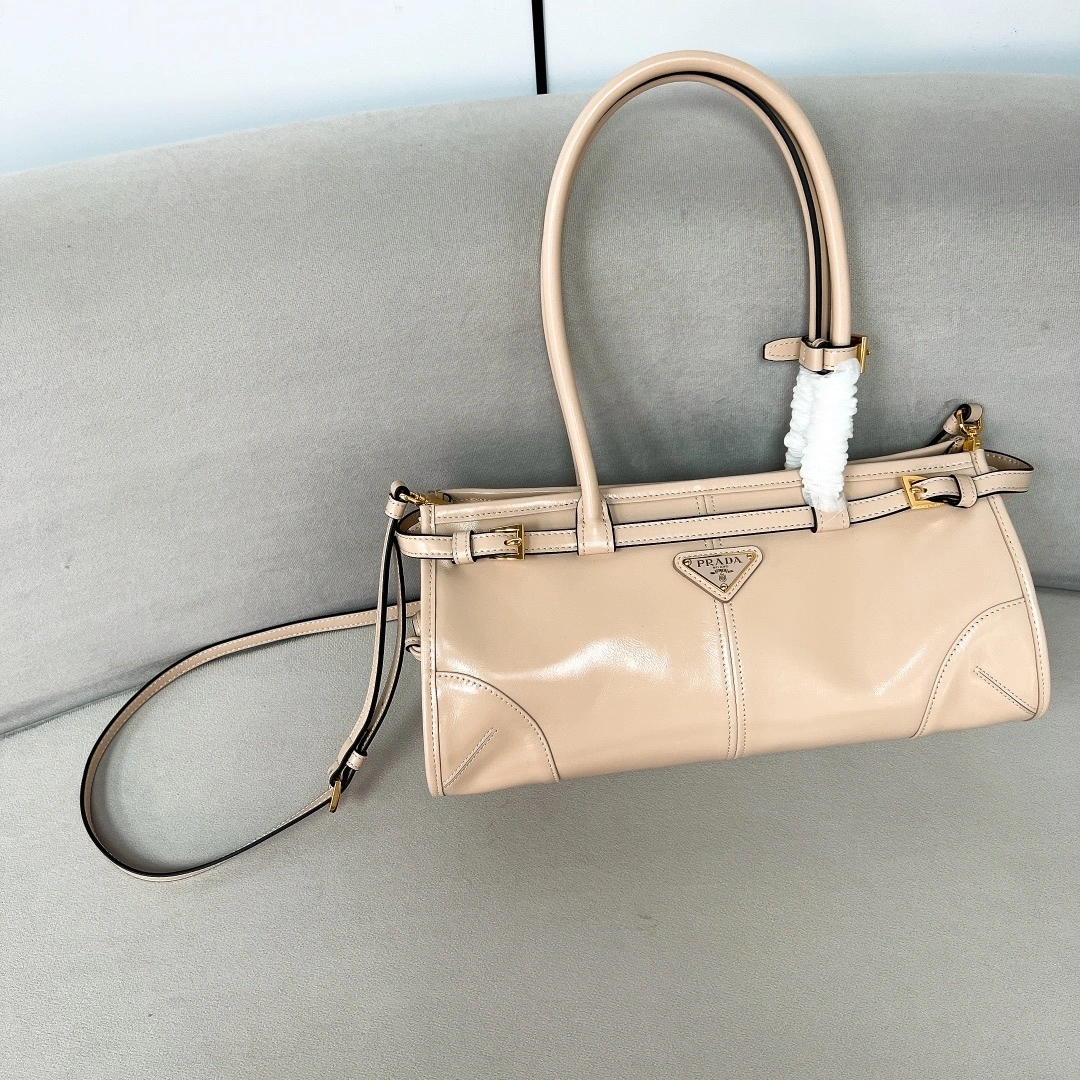 MOMO-- Pr141 1BA426_2CYR_F03MV_V_MOO high quality version waxed skin item:E-B063B1850