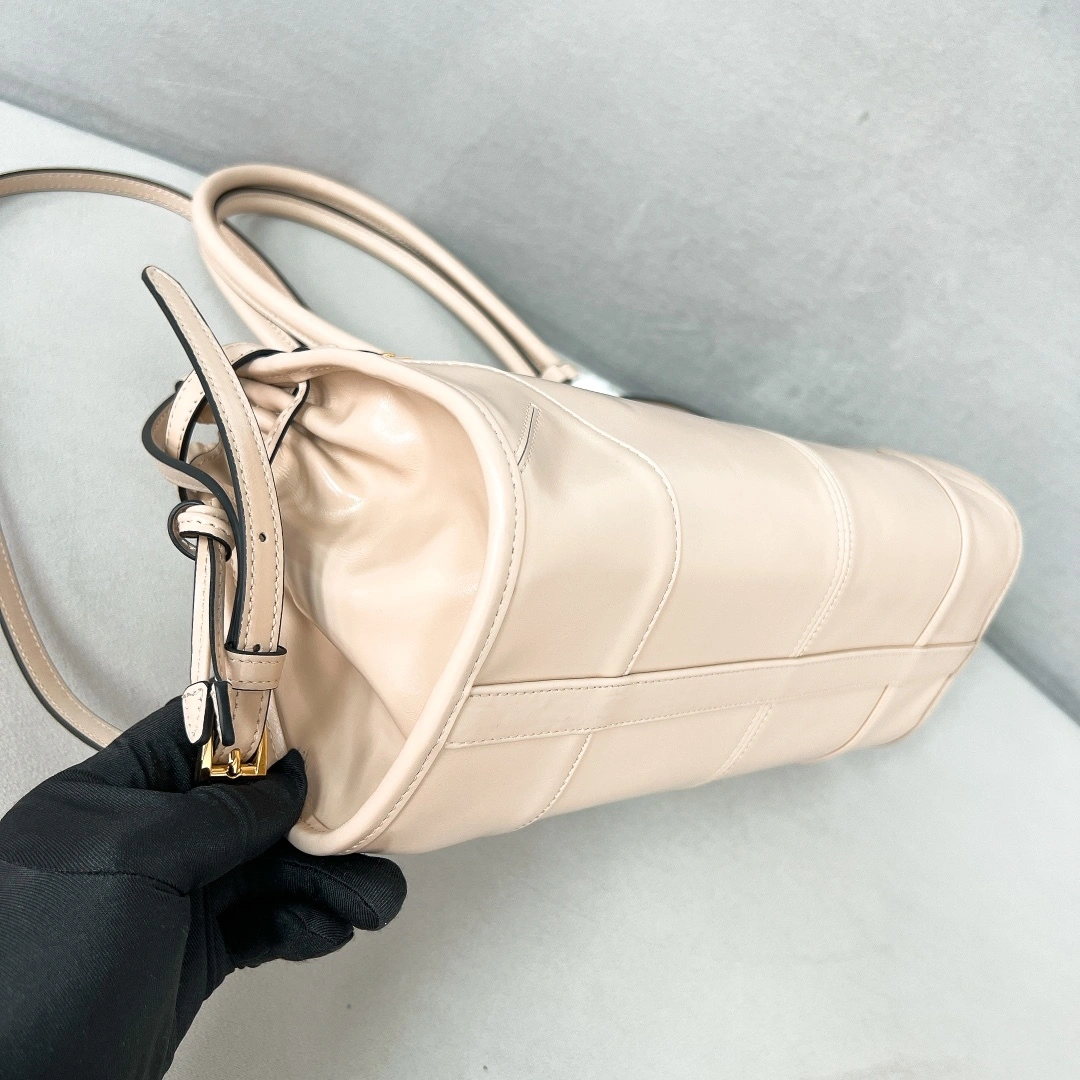 MOMO-- Pr141 1BA426_2CYR_F03MV_V_MOO high quality version waxed skin item:E-B063B1850