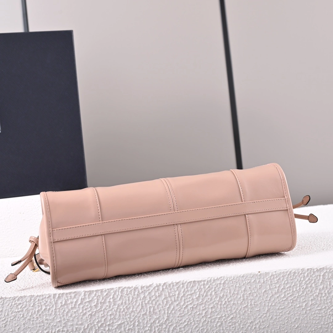 MOMO-- Pr141 1BA426_2CYR_F03ZN_V_MOO high quality version waxed skin item:D-B564K1915