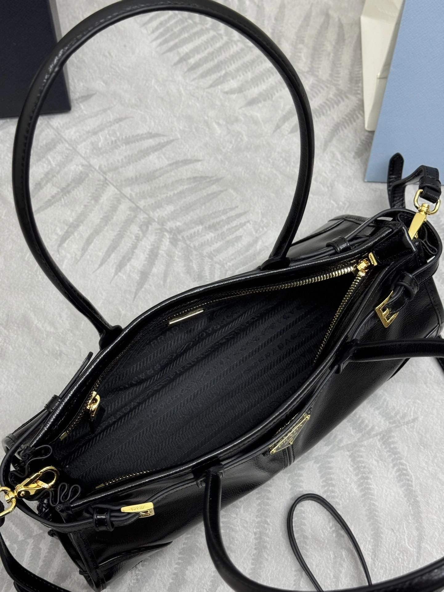 MOMO-- Pr141 1BA426_2DNT_F0002_V_MOO high quality version waxed skin item:D-B000K2023