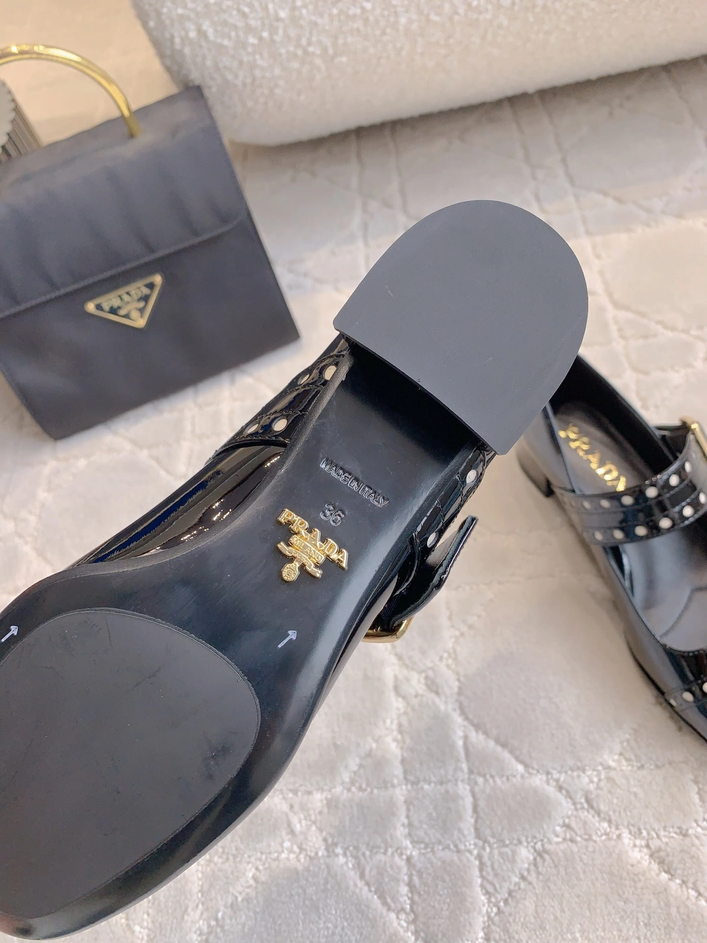 COCO-- Pr141 1I816N_069_F0002_F_035 cowhide sheepskin Heel height：3CM item:D-X230L2040