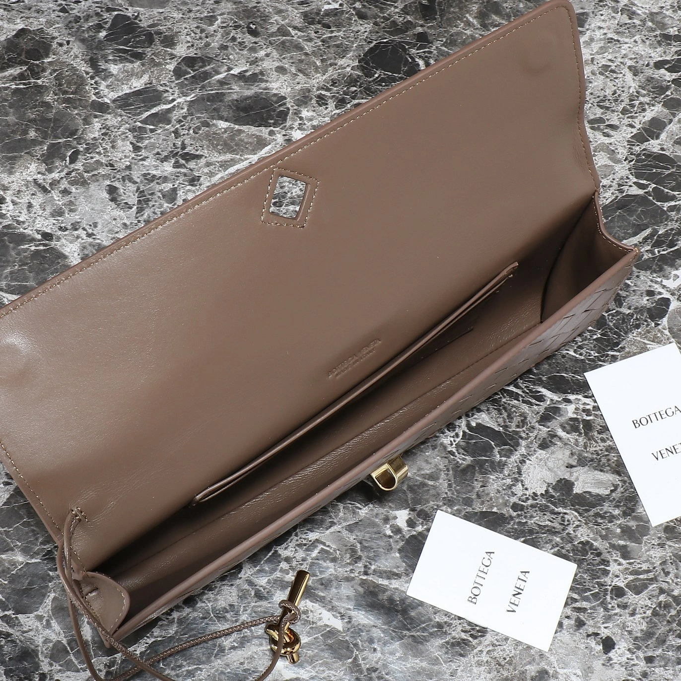 MOMO-- V595t1 741511VCPP32360 high quality version Andiamo sheepskin item:E-B000B2631