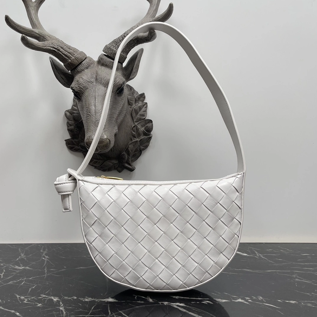 MOMO-- V595t1 763747VCPP39009 high quality version Mini Shoulder Bag item:E-B000B2623