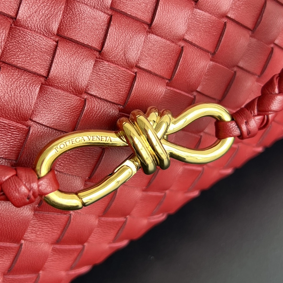 MOMO-- V595t1 766010VCPP16565 high quality version Andiamo sheepskin item:E-B000C1138