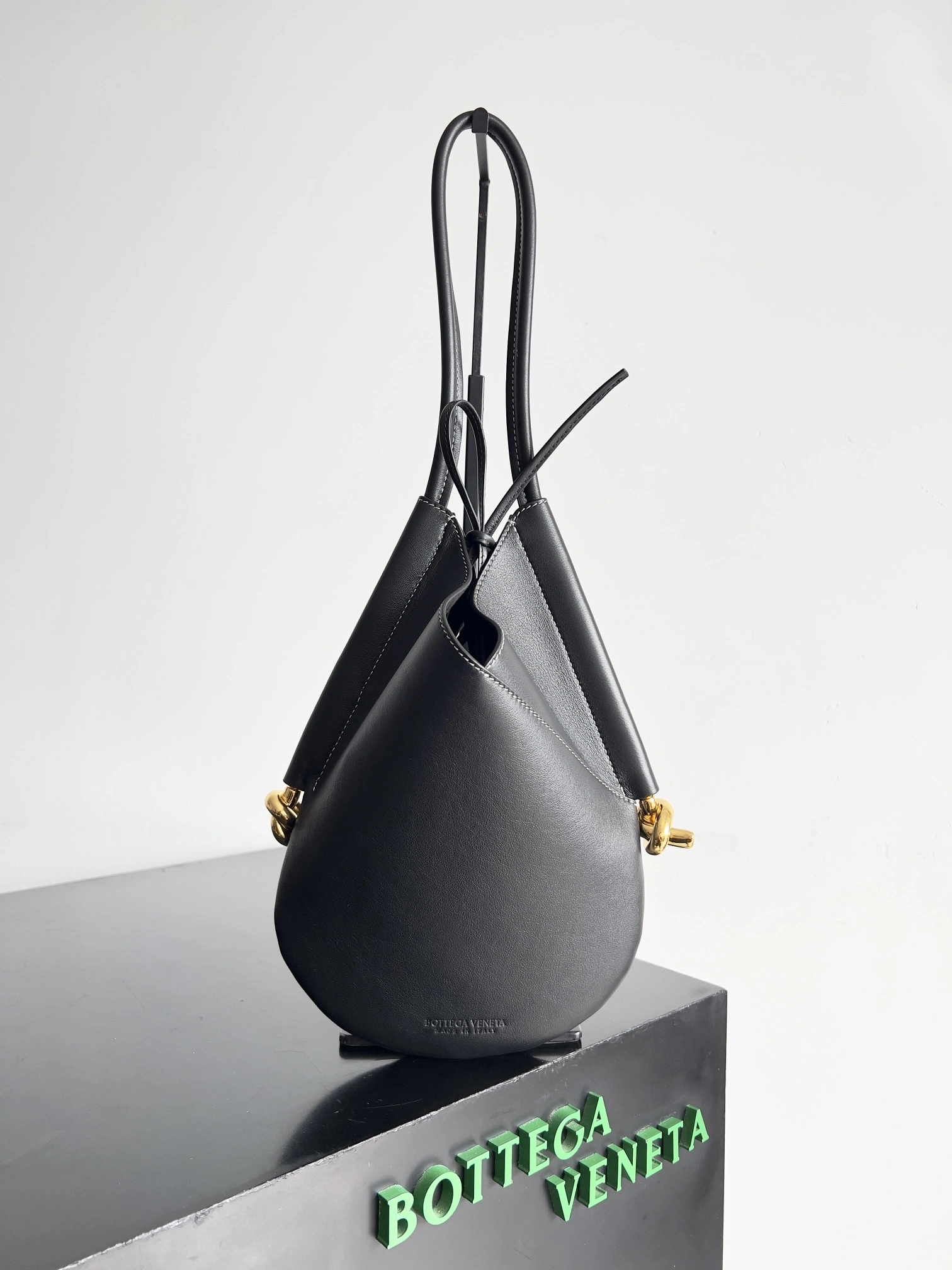 MOMO-- V595t1 799522V4GM01293 high quality version SOLSTICE Calfskin item:E-B063A0957