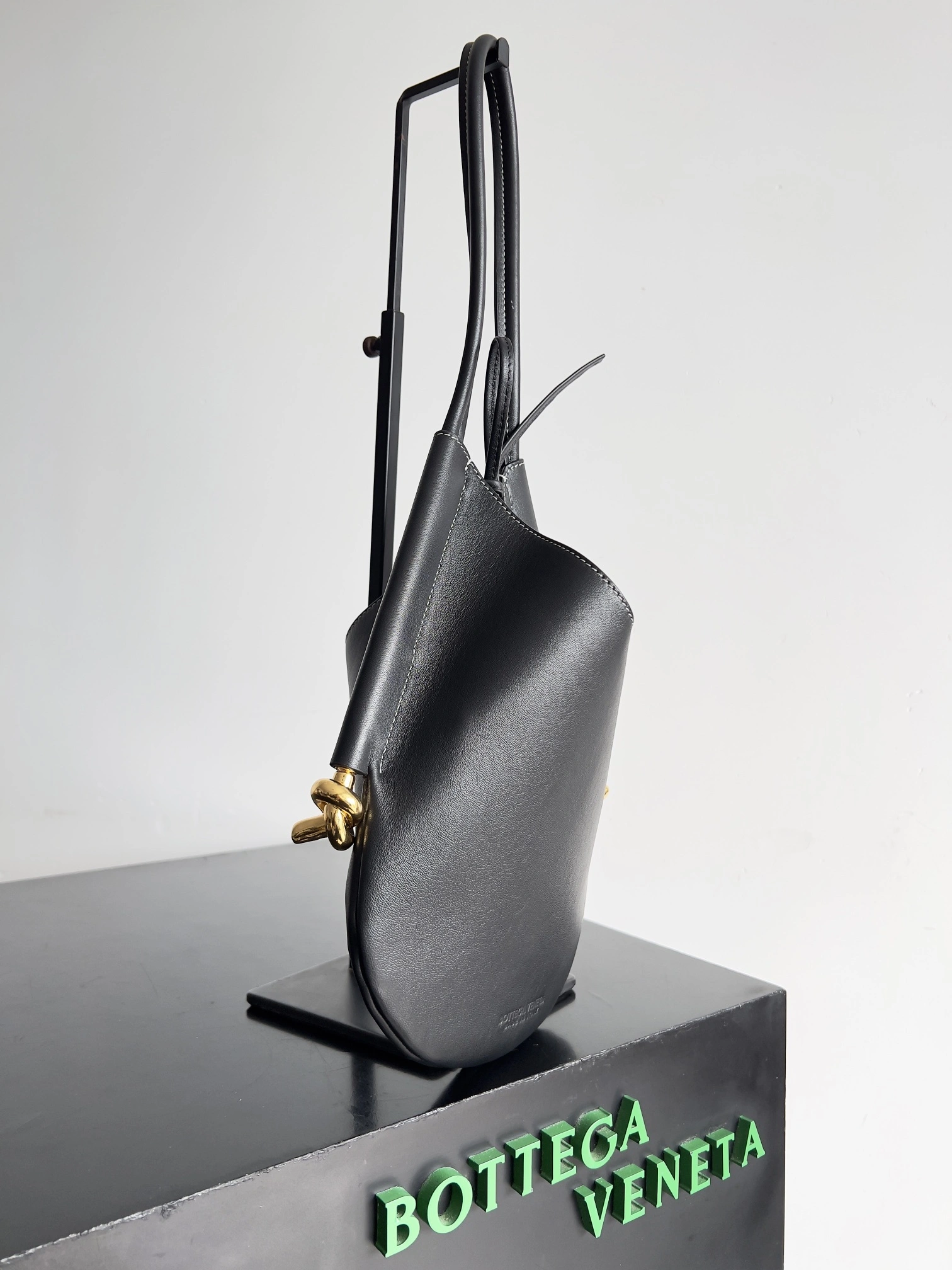 MOMO-- V595t1 799522V4GM01293 high quality version SOLSTICE Calfskin item:E-B063A0957