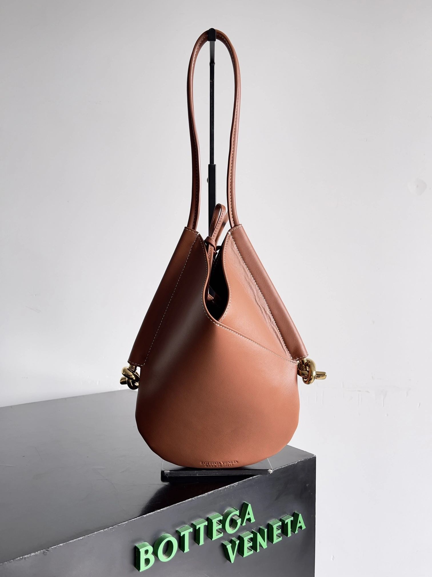 MOMO-- V595t1 799522V4GM02754 high quality version SOLSTICE Calfskin item:E-B063A0956