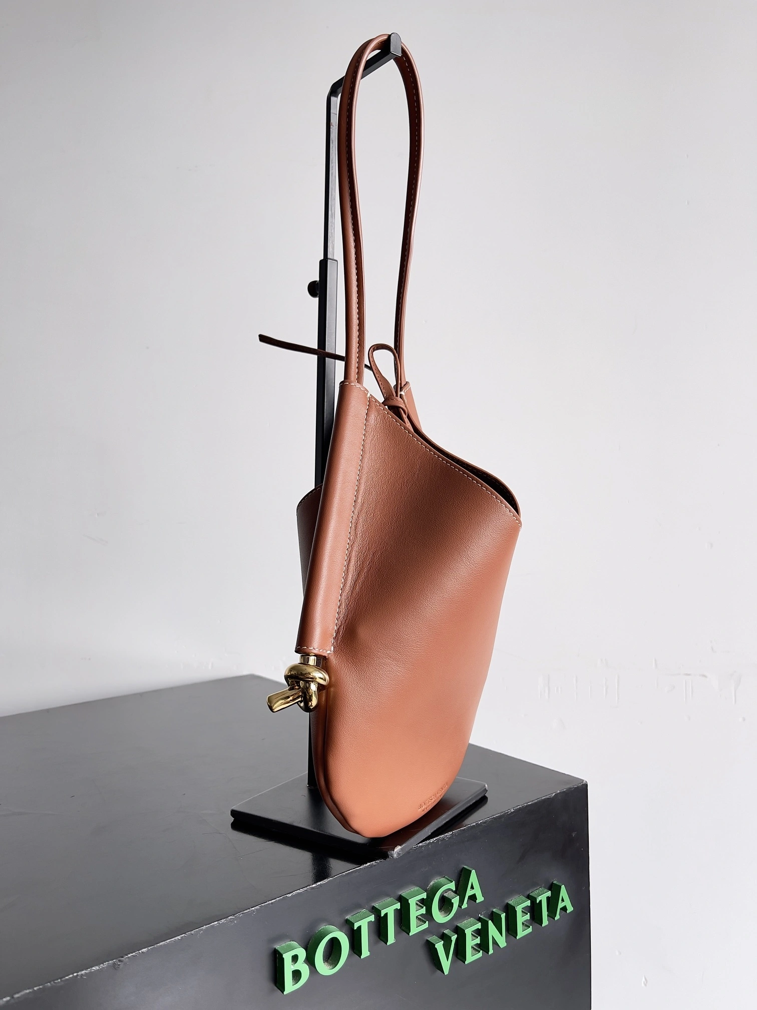 MOMO-- V595t1 799522V4GM02754 high quality version SOLSTICE Calfskin item:E-B063A0956