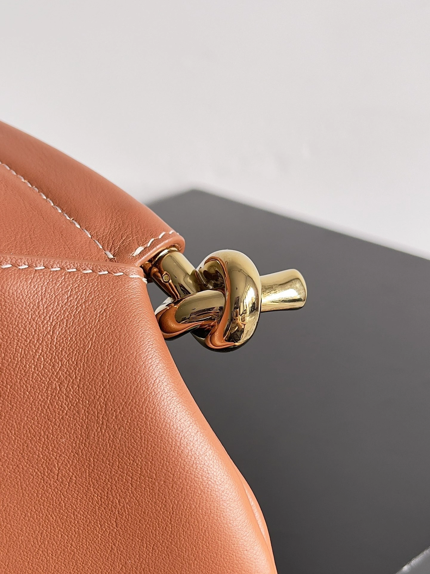 MOMO-- V595t1 799522V4GM02754 high quality version SOLSTICE Calfskin item:E-B063A0956