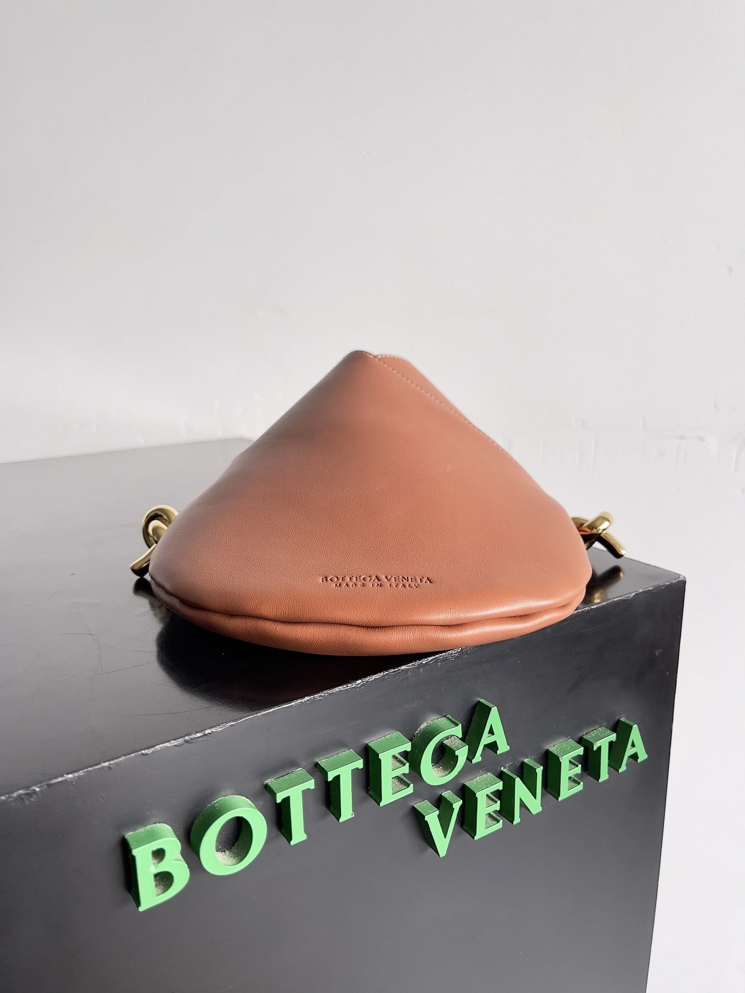 MOMO-- V595t1 799522V4GM02754 high quality version SOLSTICE Calfskin item:E-B063A0956