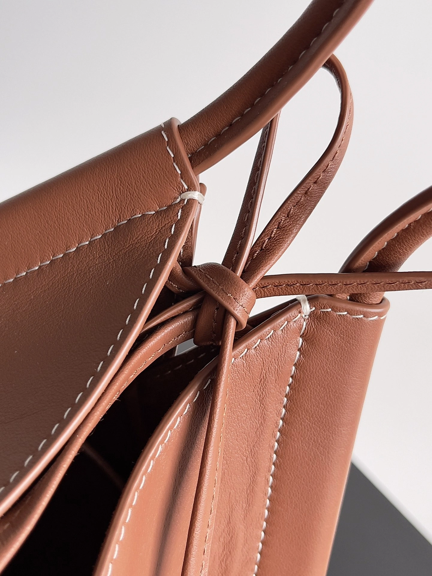 MOMO-- V595t1 799522V4GM02754 high quality version SOLSTICE Calfskin item:E-B063A0956