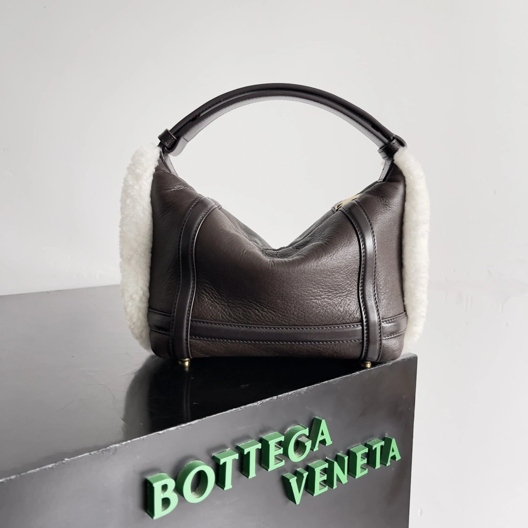 MOMO-- V595t1 806125V2GR22055 high quality version sheepskin WALLACE item:E-B100B2546