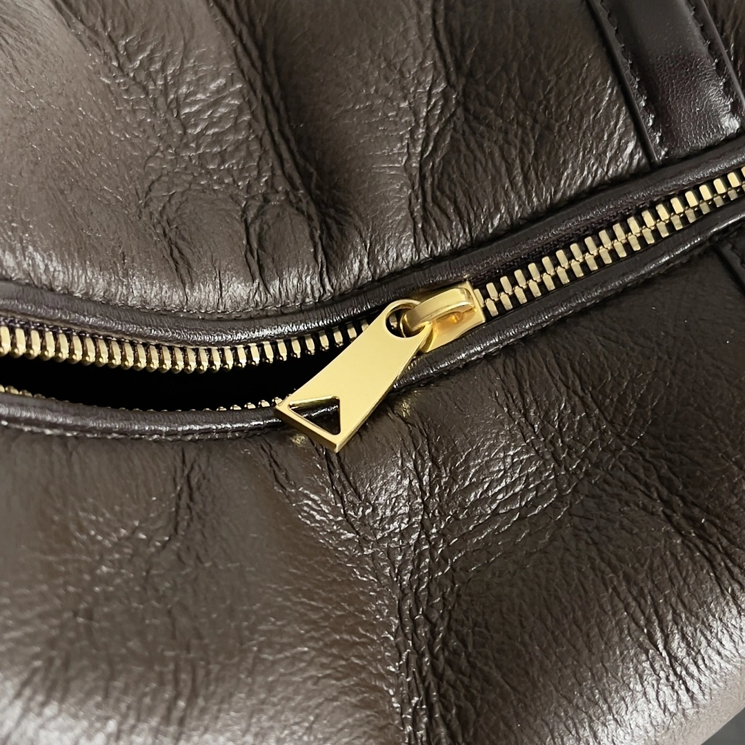 MOMO-- V595t1 806125V2GR22055 high quality version sheepskin WALLACE item:E-B100B2546