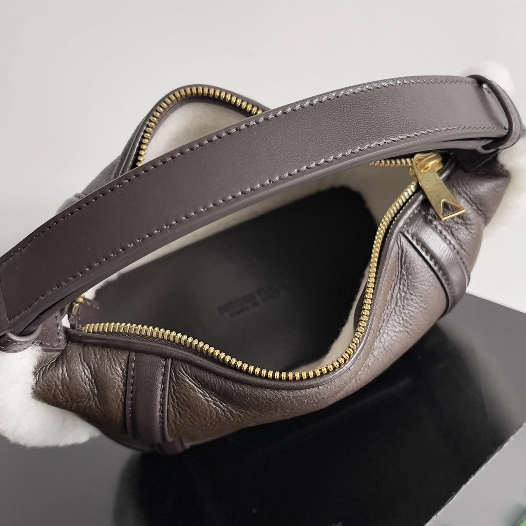 MOMO-- V595t1 806125V2GR22055 high quality version sheepskin WALLACE item:E-B100B2546