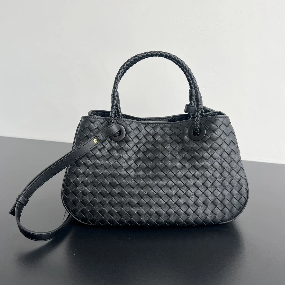 MOMO-- V595t1 836261V08Z02272 high quality version Basket sheepskin item:E-B664G1502W
