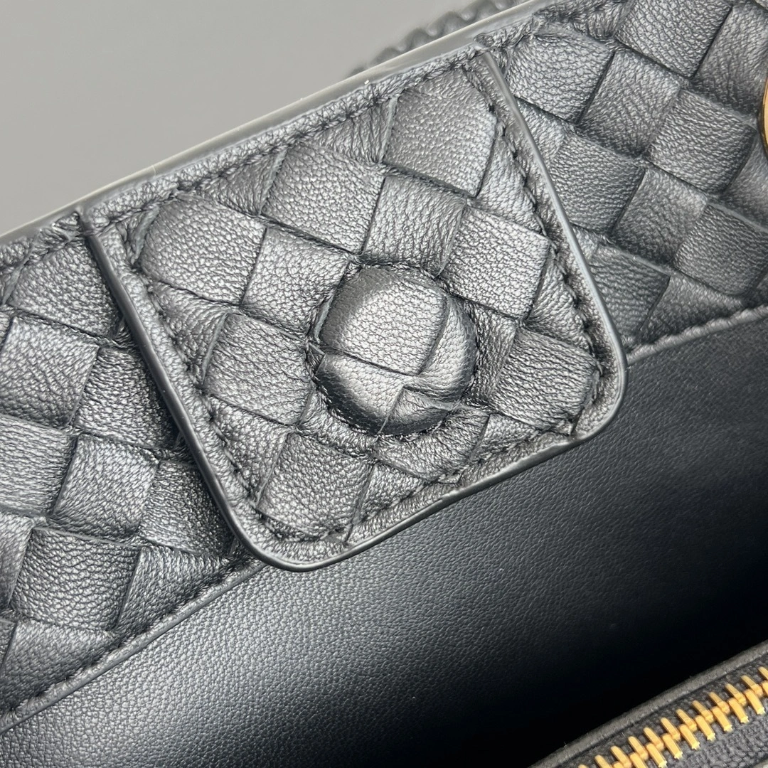 MOMO-- V595t1 836261V08Z02272 high quality version Basket sheepskin item:E-B664G1502W