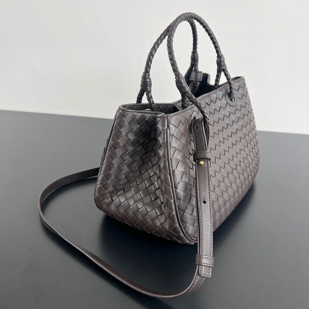 MOMO-- V595t1 836261V08Z02272 high quality version Basket sheepskin item:E-B664G1502W