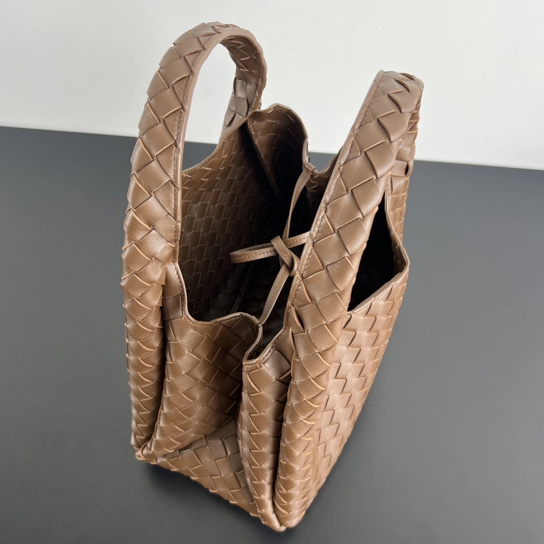 MOMO-- V595t1 844249V4SC02811 high quality version Campana sheepskin item:E-B063J1864